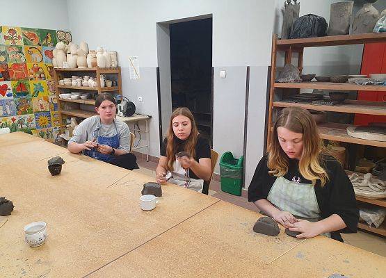 Grafika 5: Warsztaty ceramiczne w pracowni Rękodzielni Słupskiego Ośrodka Kultury