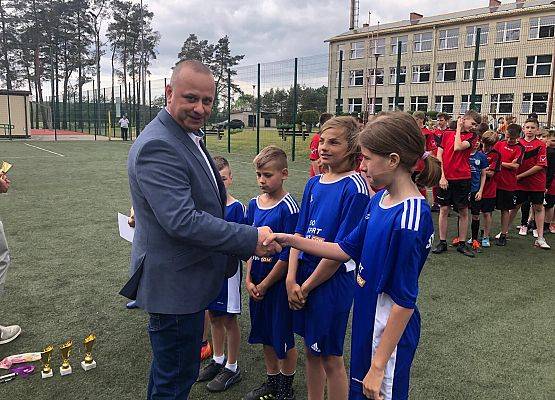 Grafika 2: Gminna Olimpiada Młodzieży w piłce nożnej