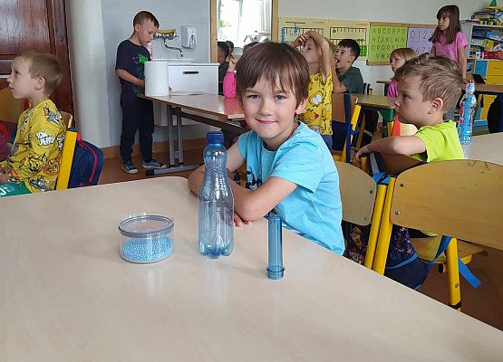 Grafika 3: ,,Jestem eko! – wiem jak segregować odpady”