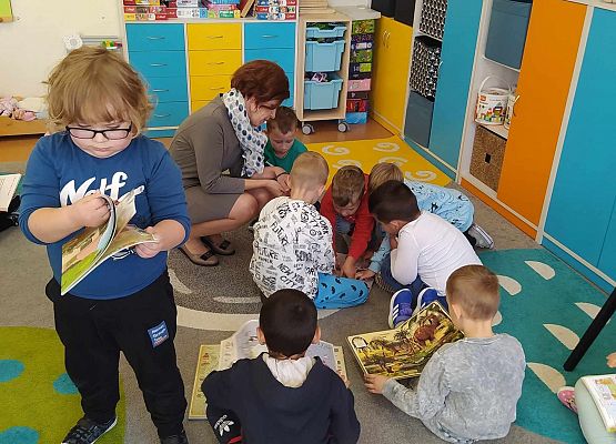 Grafika 4: Dzień Głośnego Czytania