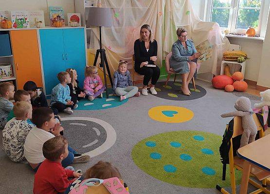 Grafika 1: Dzień Głośnego Czytania