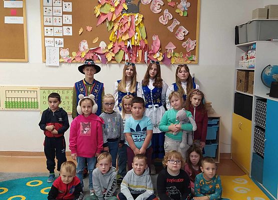 Grafika 6: Czytamy przedszkolakom