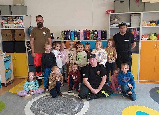 Grafika 1: OSP Możdżanowo w naszej szkole