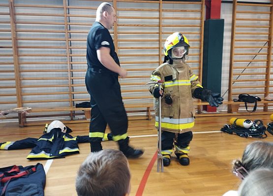 Grafika 8: OSP Możdżanowo w naszej szkole