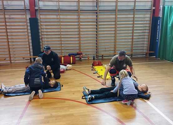 Grafika 13: OSP Możdżanowo w naszej szkole