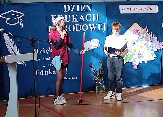 Grafika 8: Dzień Edukacji Narodowej