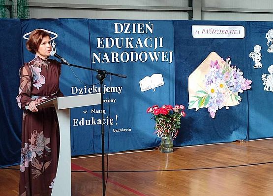 Grafika 1: Dzień Edukacji Narodowej