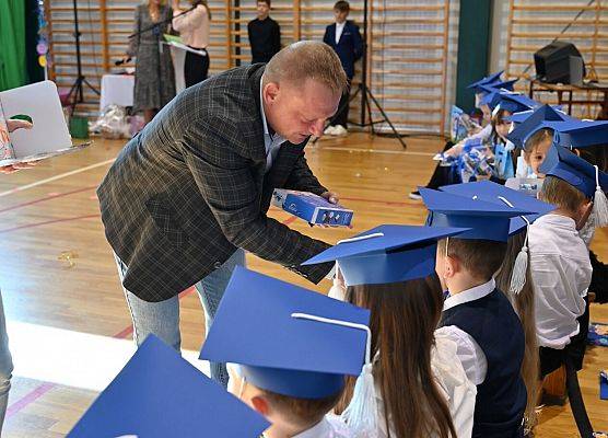 Grafika 11: Ślubowanie klasy pierwszej