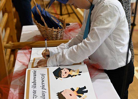 Grafika 17: Ślubowanie klasy pierwszej