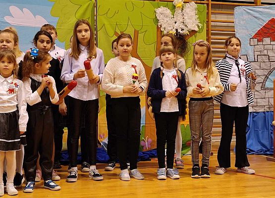 Grafika 6: Święto Niepodległości