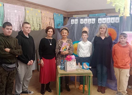 Grafika 6: Kolejne spotkanie z lokalną poetką za nami