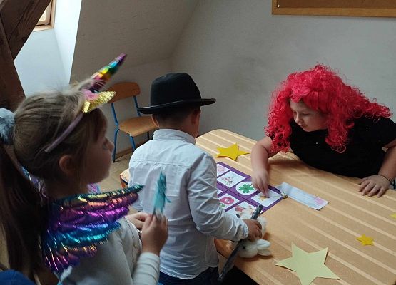 Grafika 10: „Święty Andrzej Ci ukaże, co Ci los przyniesie w darze”