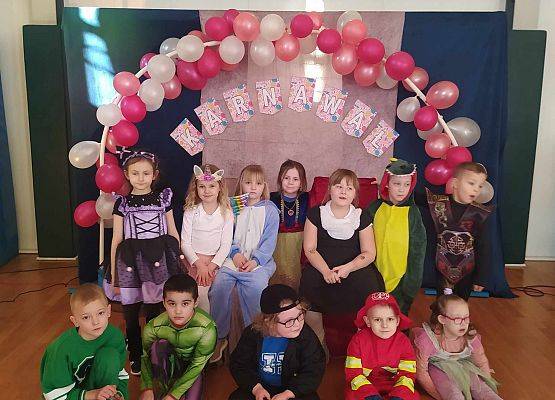 Grafika 18: Bal karnawałowy 2025