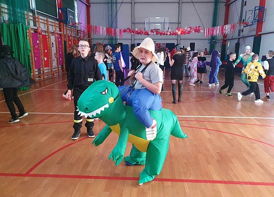 Grafika 24: Bal karnawałowy 2025