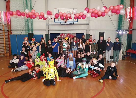 Grafika 22: Bal karnawałowy 2025