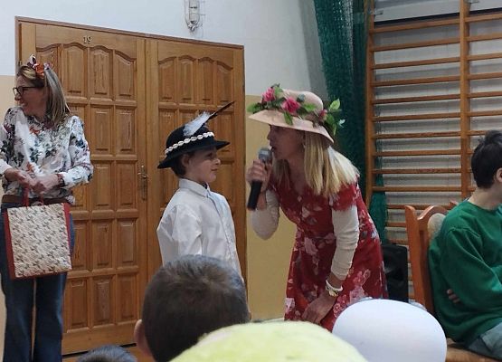 Grafika 8: ,,Wiosna, wiosna, ach to Ty…"