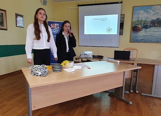 Grafika 2: Powiatowy konkurs „Doświadczenia pokazowe z fizyki”