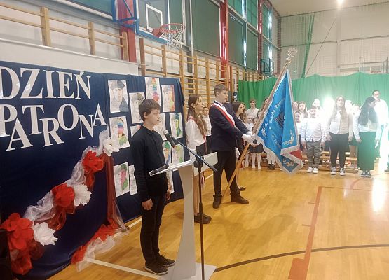 Grafika 1: Dzień Patrona Szkoły