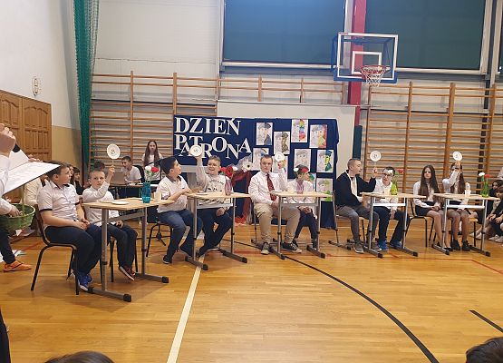 Grafika 4: Dzień Patrona Szkoły