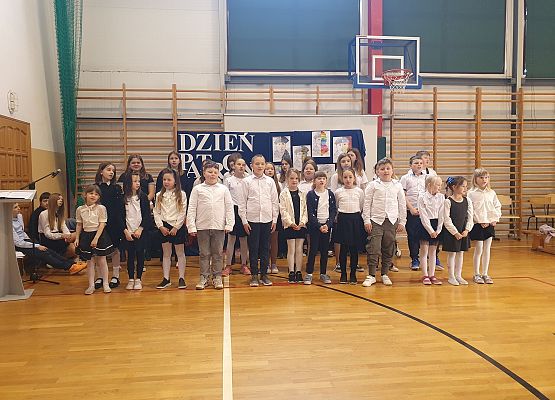 Grafika 3: Dzień Patrona Szkoły