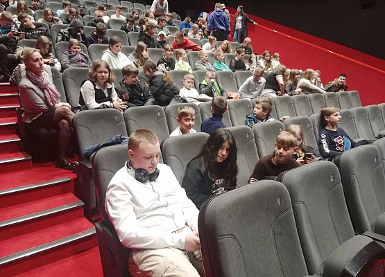 Grafika 5: Uczniowie klas IV, V i VI w teatrze