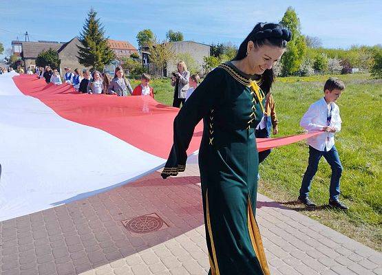 Grafika 11: Święto Flagi i Święto Konstytucji 3 Maja