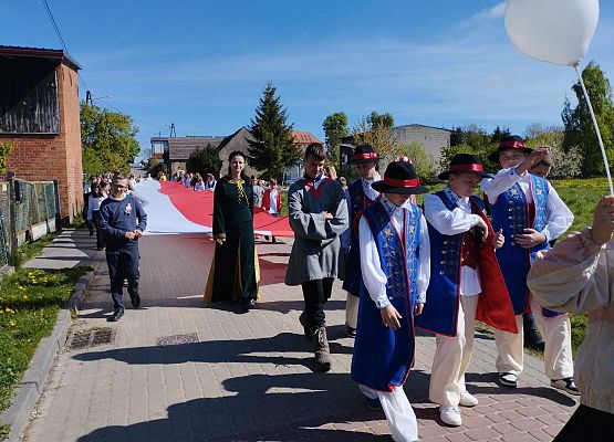 Grafika 10: Święto Flagi i Święto Konstytucji 3 Maja