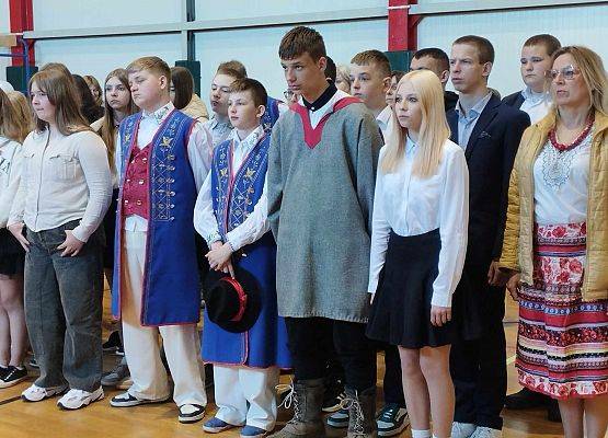 Grafika 5: Święto Flagi i Święto Konstytucji 3 Maja