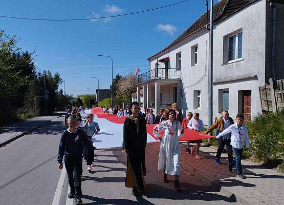 Grafika 18: Święto Flagi i Święto Konstytucji 3 Maja