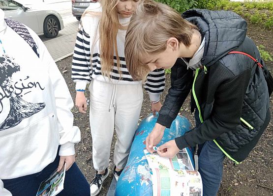 Grafika 8: Szlakiem Słupskich Niedźwiadków Szczęścia