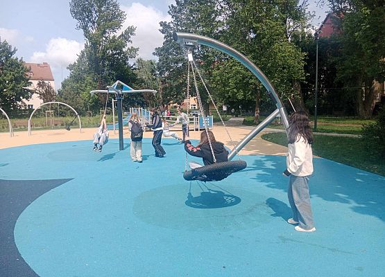 Grafika 14: Szlakiem Słupskich Niedźwiadków Szczęścia