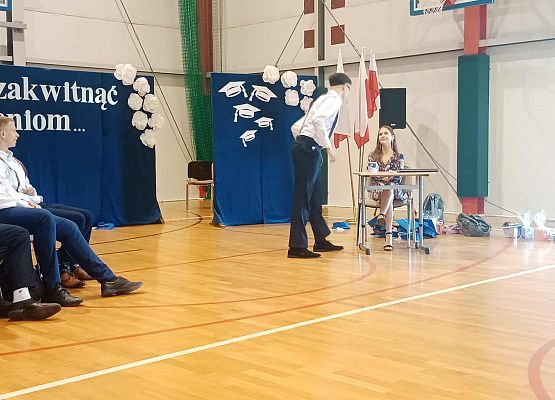 Grafika 21: Dajcie zakwitnąć marzeniom