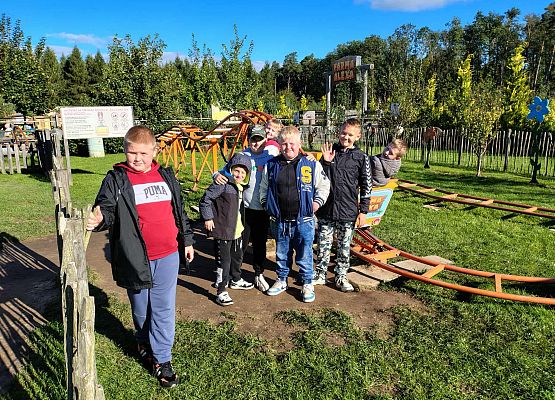 Grafika 14: Wycieczka na Farmę Alexa w Charbrowie koło Łeby