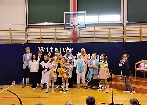 Grafika 12: ,,Witajcie w naszej bajce"