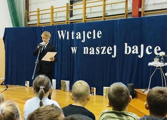 Grafika 2: ,,Witajcie w naszej bajce"