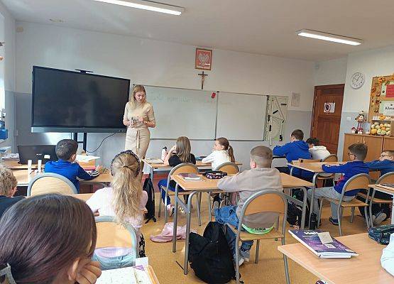 Grafika 8: Tydzień o Przeciwdziałaniu Przemocy Rówieśniczej