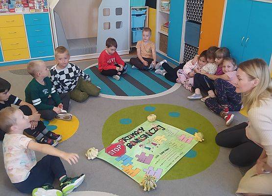 Grafika 11: Tydzień o Przeciwdziałaniu Przemocy Rówieśniczej