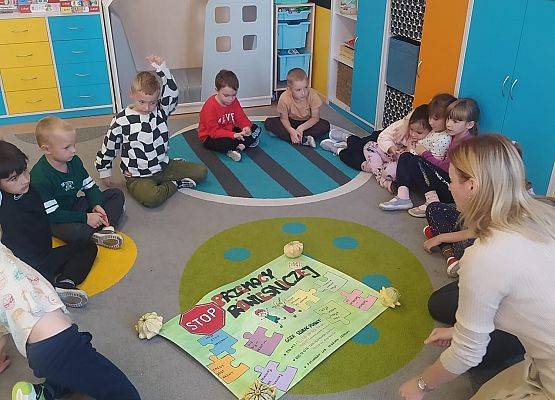 Grafika 12: Tydzień o Przeciwdziałaniu Przemocy Rówieśniczej