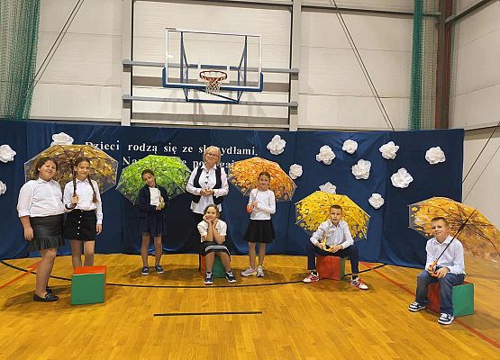 Grafika 23: Dzień Edukacji Narodowej w naszej szkole