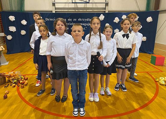 Grafika 18: Dzień Edukacji Narodowej w naszej szkole