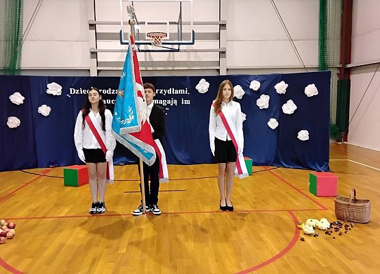 Grafika 15: Dzień Edukacji Narodowej w naszej szkole