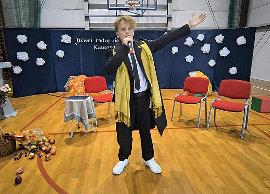 Grafika 17: Dzień Edukacji Narodowej w naszej szkole