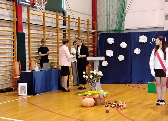 Grafika 11: Dzień Edukacji Narodowej w naszej szkole