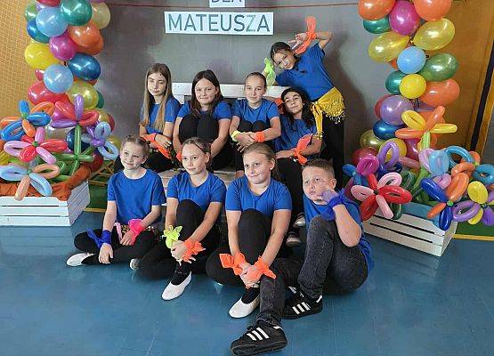 Grafika 10: Nasi uczniowie na festynie charytatywnym dla Mateusza