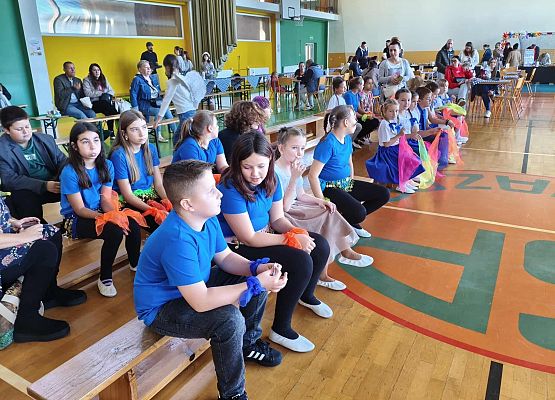 Grafika 6: Nasi uczniowie na festynie charytatywnym dla Mateusza