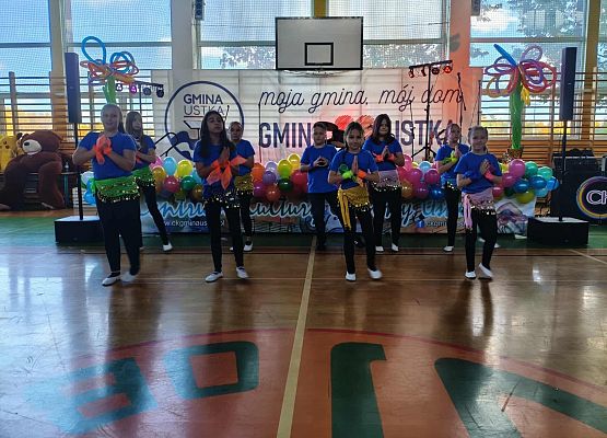 Grafika 4: Nasi uczniowie na festynie charytatywnym dla Mateusza