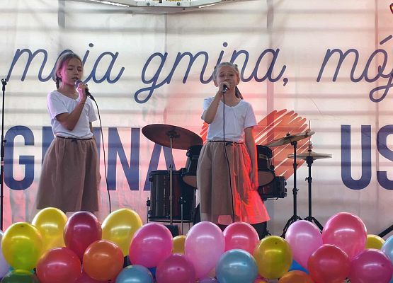 Grafika 8: Nasi uczniowie na festynie charytatywnym dla Mateusza