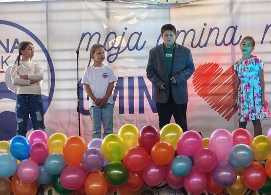 Grafika 13: Nasi uczniowie na festynie charytatywnym dla Mateusza