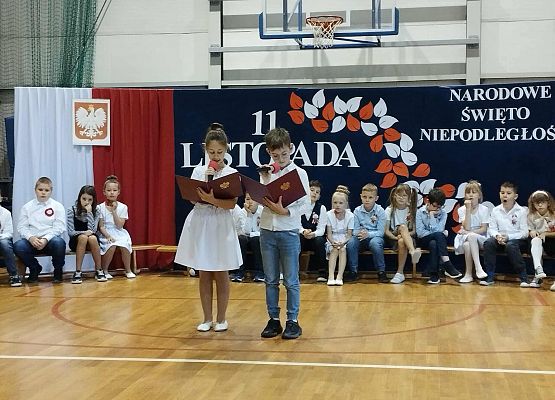 Grafika 6: Apel z okazji Narodowego Święta Niepodległości