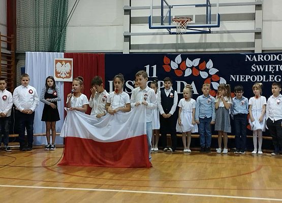 Grafika 18: Apel z okazji Narodowego Święta Niepodległości
